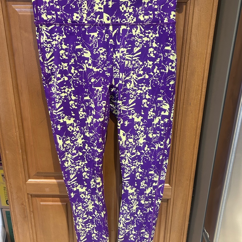 Fabletics Motion365 Purple Floral High Rise Leggings - Picture 3 of 6
